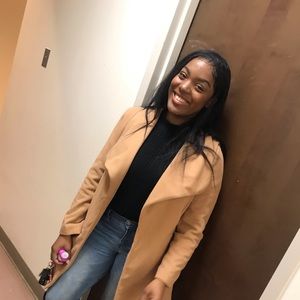 Meet your Posher, Natalie